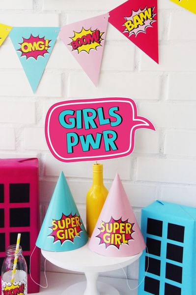 Табличка для фотосесії на свято дівчат-супергероїв "GIRLS PWR" (0902) 0902 фото