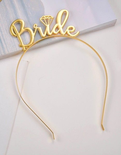 Обруч для невесты "Bride" (пластик, золото) 2020-303 фото