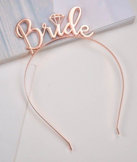 Обруч для невесты "Bride" (пластик, розовое золото) 2020-301 фото