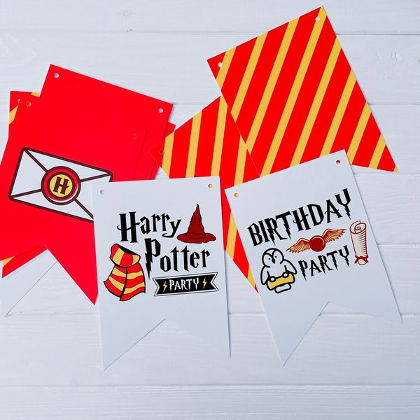 Паперова гірлянда з прапорців "Harry Potter" 12 прапорців (02217) 02217 фото