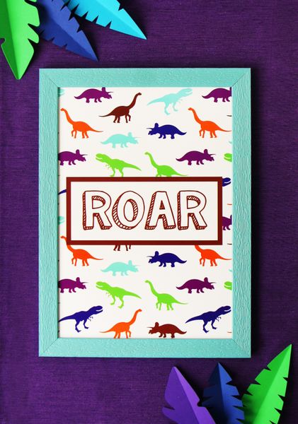 Постер для праздника с фигурками динозавров "ROAR" 2 размера без рамки (03221) 03221 (А3) фото