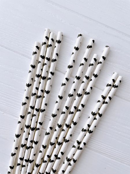 Бумажные трубочки белые с черными летучими мышами на Хэллоуин 10 шт (034501) 034501 фото