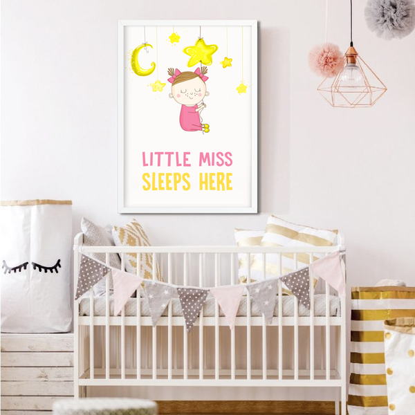 Постер для дитячої кімнати "Little Miss sleeps here" 2 розміри (01780) 01780 фото