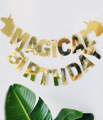 Гирлянда с золотой надписью "Magical Birthday" и единорогами U-13 фото