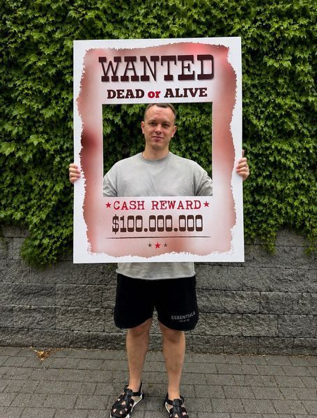 Рамка для фотосессии на вечеринке Дикий Запад "Wanted" 100x77 см (W3970) W3970 фото